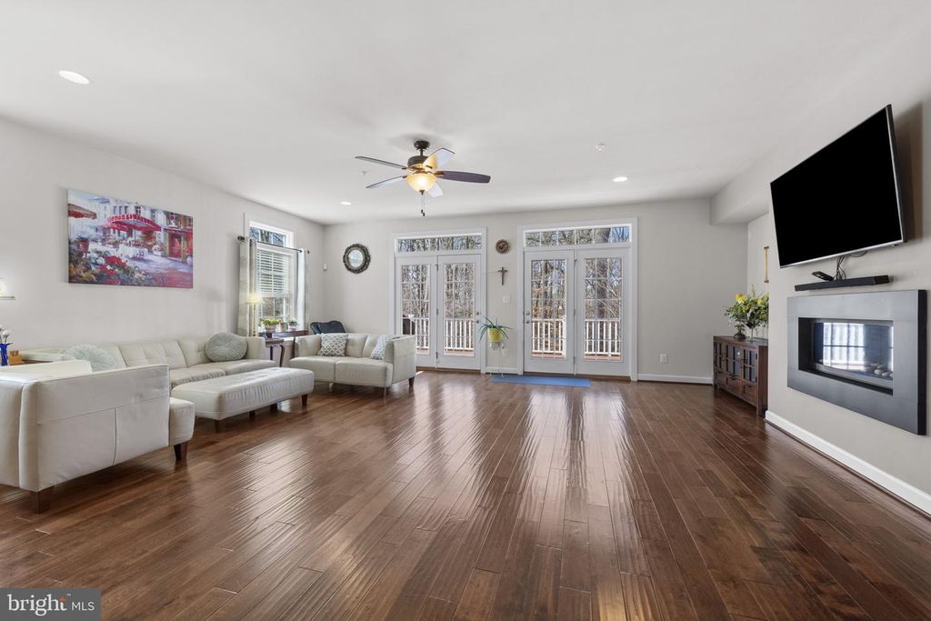 Image 16 of property listing at 8700 SPRINGVALE DR, Lutherville Timonium, MD 21093