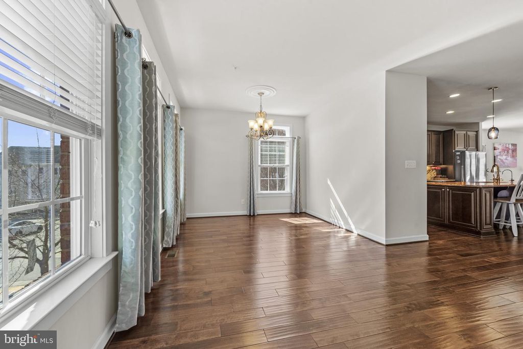 Image 8 of property listing at 8700 SPRINGVALE DR, Lutherville Timonium, MD 21093