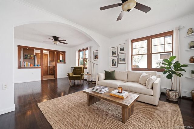 31 Martha Street, Freeport, NY 11520