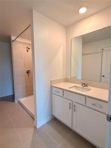 869 HOUR GLASS RD, Lakeland, FL 33801