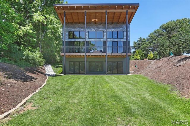 7074 Marine Road, Edwardsville, IL 62025