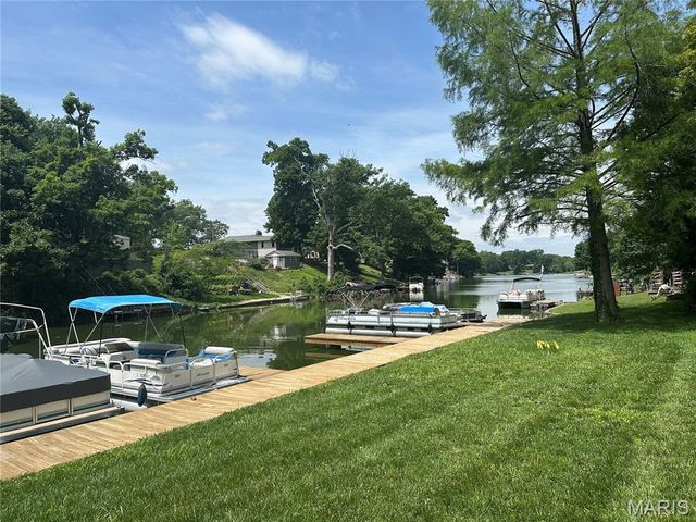 7074 Marine Road, Edwardsville, IL 62025