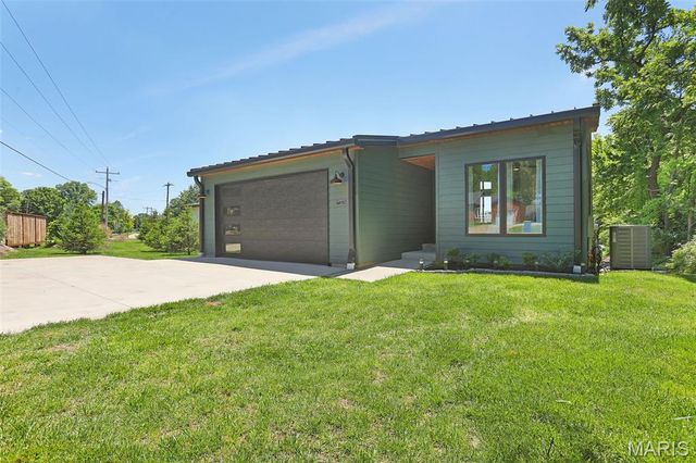 7074 Marine Road, Edwardsville, IL 62025