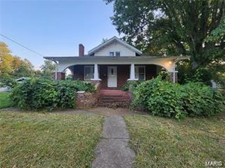 206 Crown Drive, Riverview, MO 63137