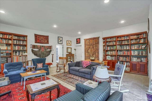 20 Overlook Drive, Call Listing Agent, PA 18405