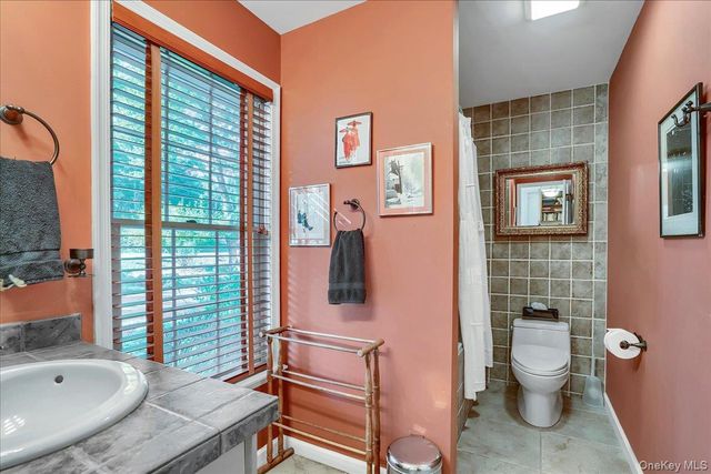 20 Overlook Drive, Call Listing Agent, PA 18405