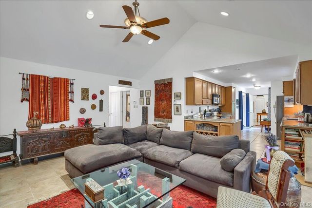 20 Overlook Drive, Call Listing Agent, PA 18405