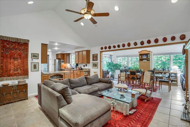 20 Overlook Drive, Call Listing Agent, PA 18405