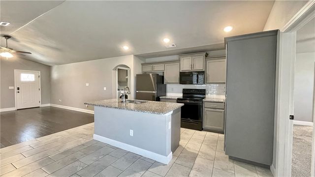1702 S K Place, Rogers, AR 72756