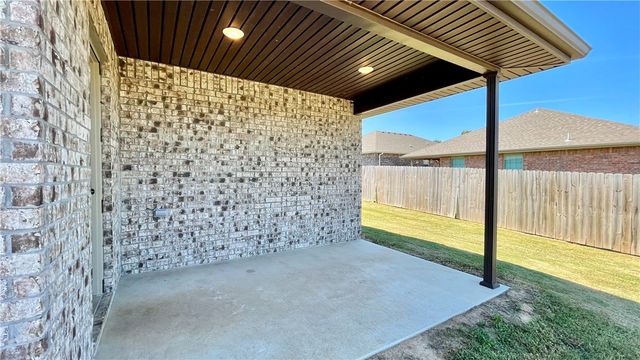 1702 S K Place, Rogers, AR 72756