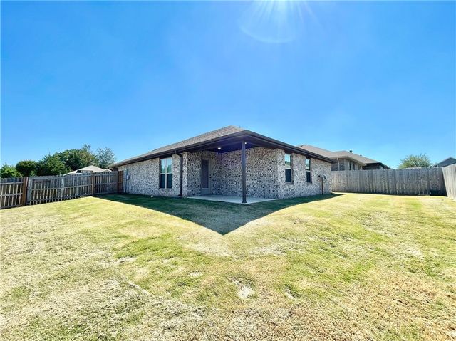 1702 S K Place, Rogers, AR 72756