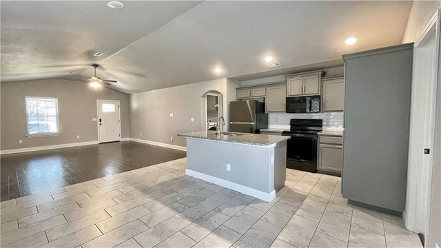 1702 S K Place, Rogers, AR 72756