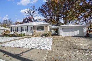 4460 Carrick Avenue, Kentwood, MI 49508