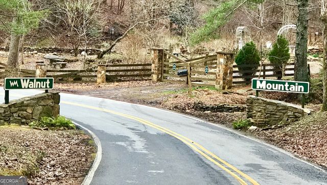 296 Valley View Road, Ellijay, GA 30536