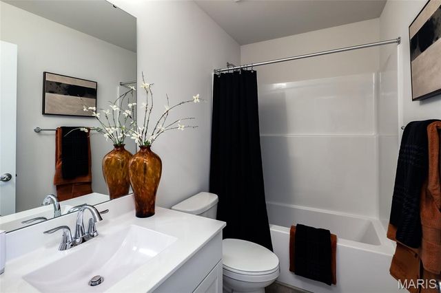 0 Bridgeport @ Claymont Hills, St Louis, MO 63129
