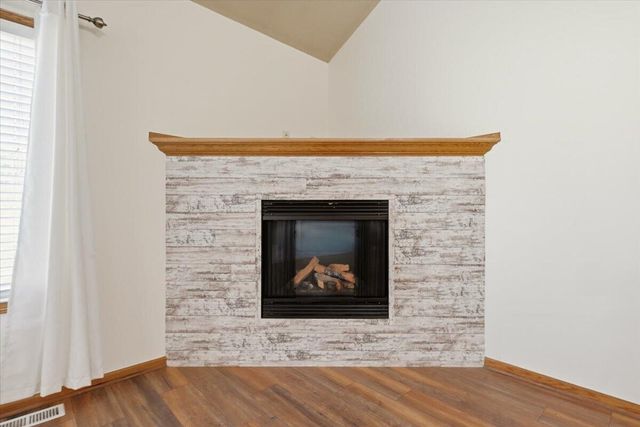515 MONTEREY Circle, Council Bluffs, IA 51503