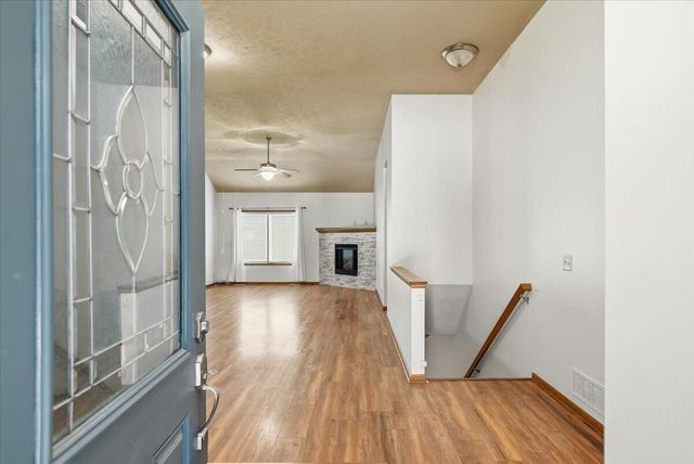 515 MONTEREY Circle, Council Bluffs, IA 51503