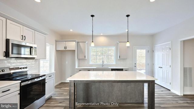 641 SUNSET BLVD, Annville, PA 17003