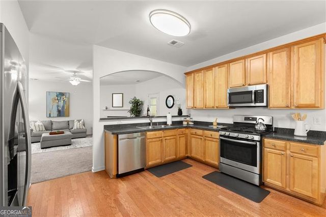 3075 Landington Drive, Austell, GA 30106