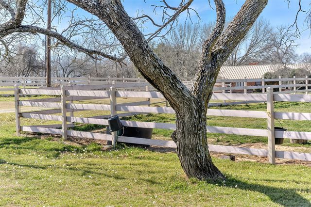 512 Allison Road, Springtown, TX 76082