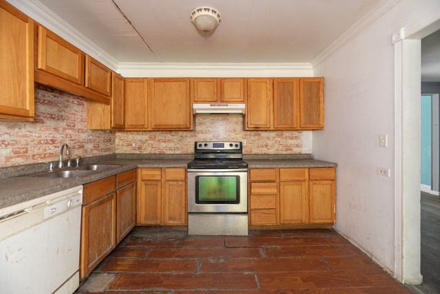 54952 Red Arrow Highway, Lawrence, MI 49064