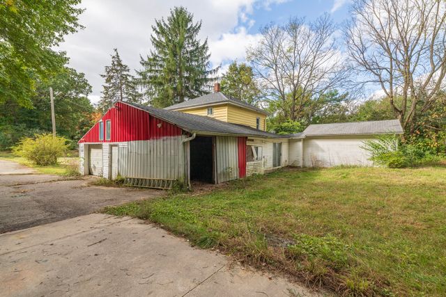 54952 Red Arrow Highway, Lawrence, MI 49064