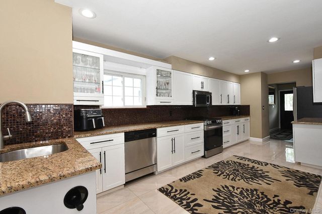 2224 Louis Kossuth Avenue, Ronkonkoma, NY 11779