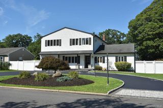 2224 Louis Kossuth Avenue, Ronkonkoma, NY 11779
