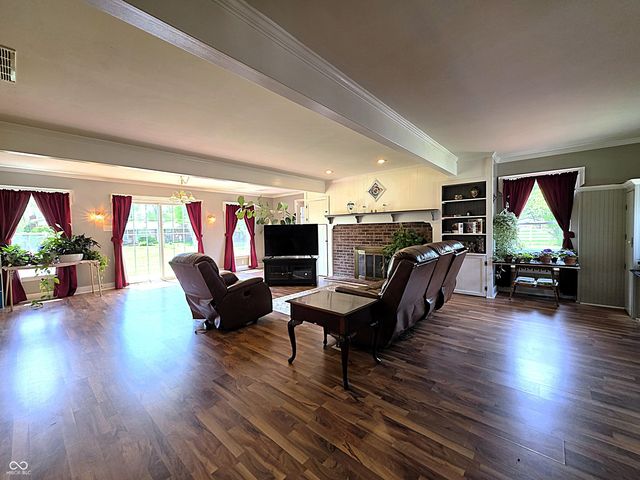 6908 Mendenhall Road, Indianapolis, IN 46221