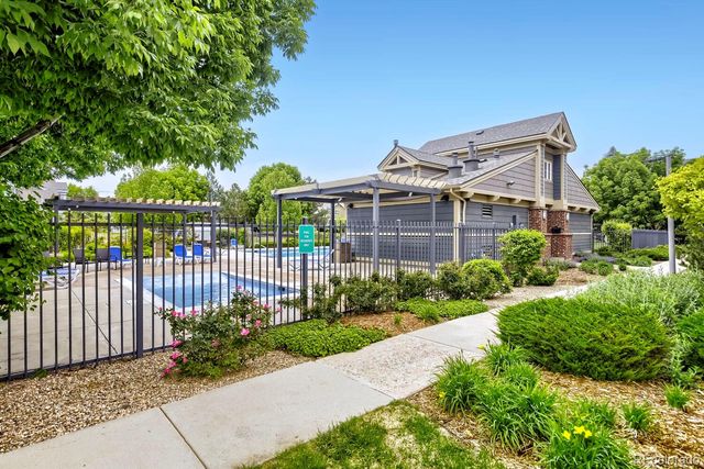 804 Summer Hawk Drive 5207, Longmont, CO 80504