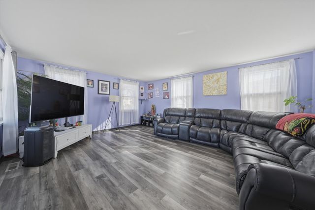 18309 Grant Street, Lansing, IL 60438