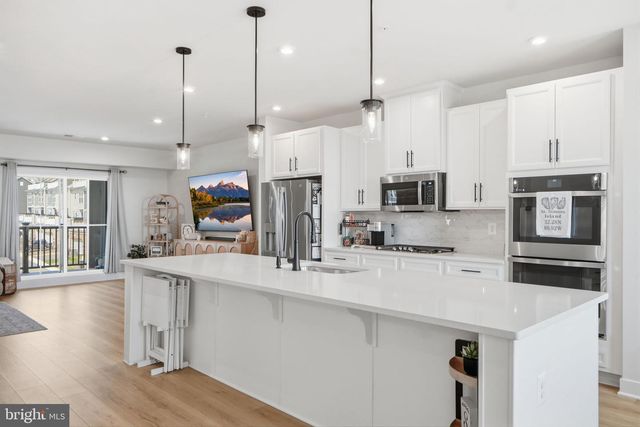 1612 KIRKMAN ST, Dumfries, VA 22026
