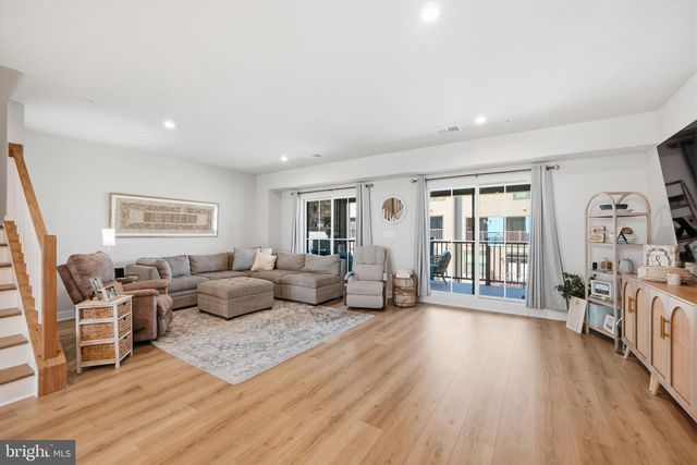 1612 KIRKMAN ST, Dumfries, VA 22026
