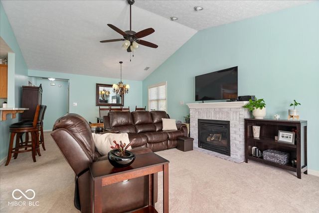 426 Waterford Lane, Avon, IN 46123