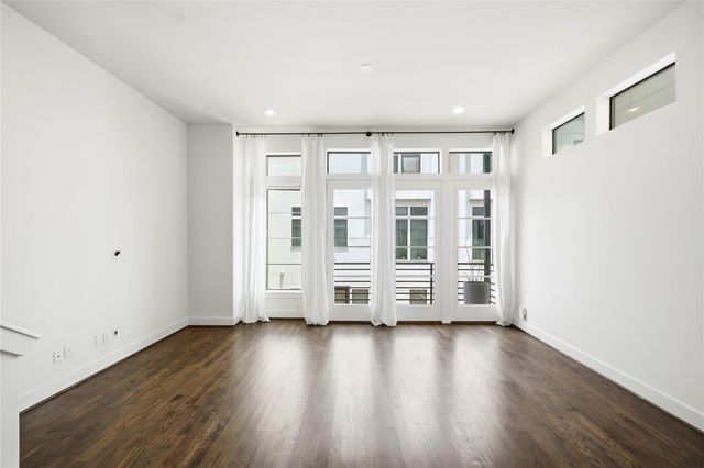 2108 Colorado Street, Houston, TX 77007