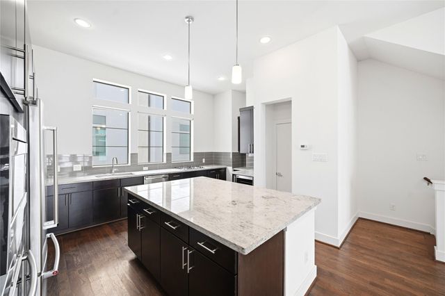 2108 Colorado Street, Houston, TX 77007
