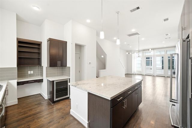 2108 Colorado Street, Houston, TX 77007