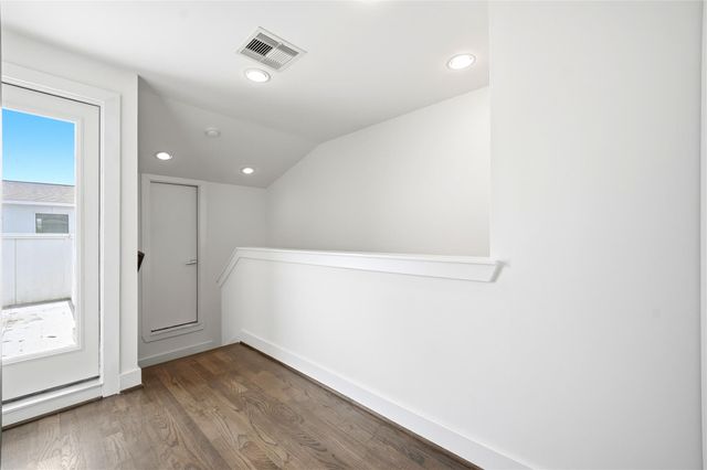 2108 Colorado Street, Houston, TX 77007