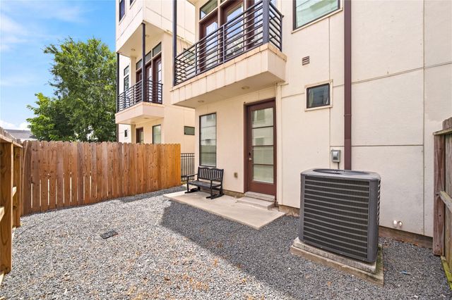 2108 Colorado Street, Houston, TX 77007