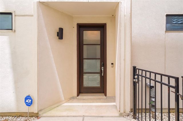 2108 Colorado Street, Houston, TX 77007