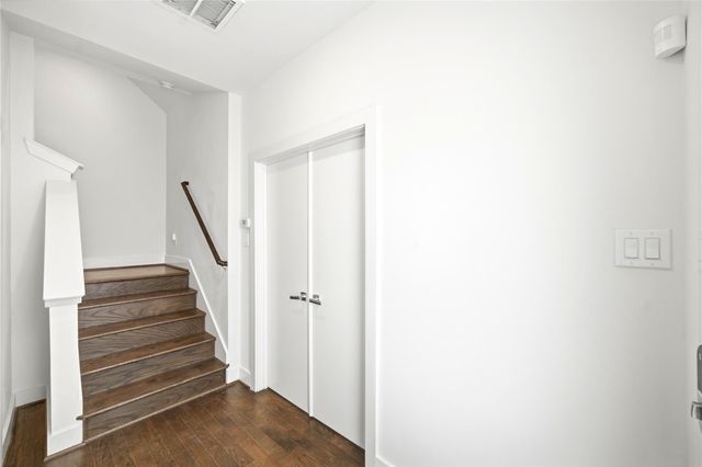 2108 Colorado Street, Houston, TX 77007
