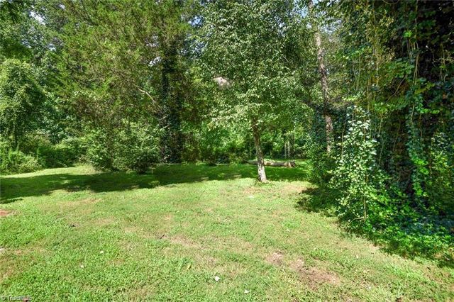 1927 Fleming Road, Greensboro, NC 27410