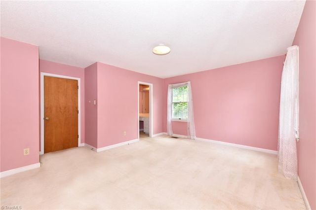 1927 Fleming Road, Greensboro, NC 27410