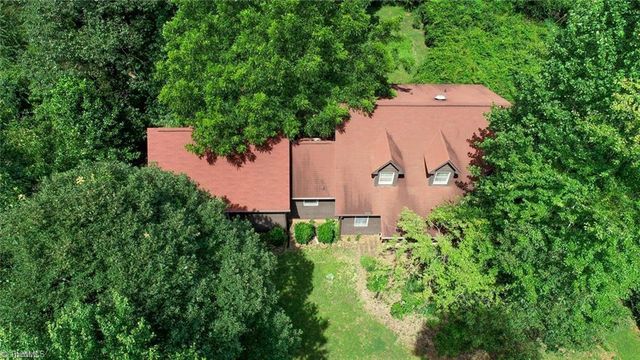 1927 Fleming Road, Greensboro, NC 27410