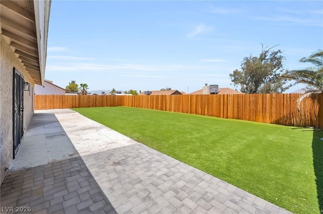 525 Zuber Avenue, Henderson, NV 89011