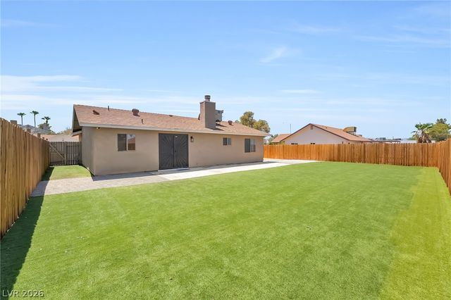 525 Zuber Avenue, Henderson, NV 89011