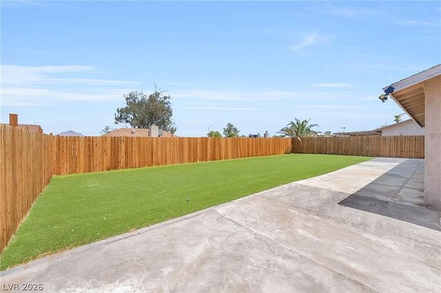 525 Zuber Avenue, Henderson, NV 89011