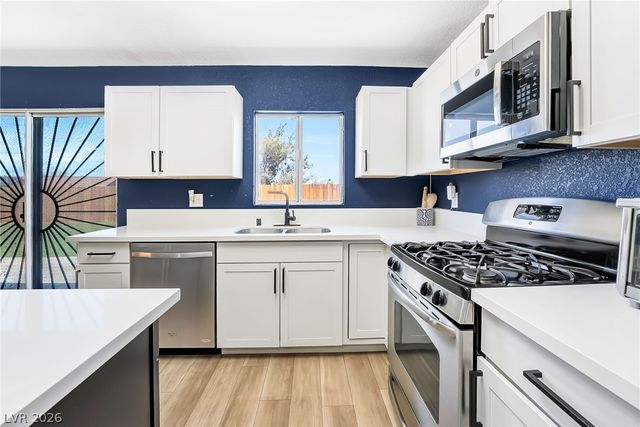 525 Zuber Avenue, Henderson, NV 89011
