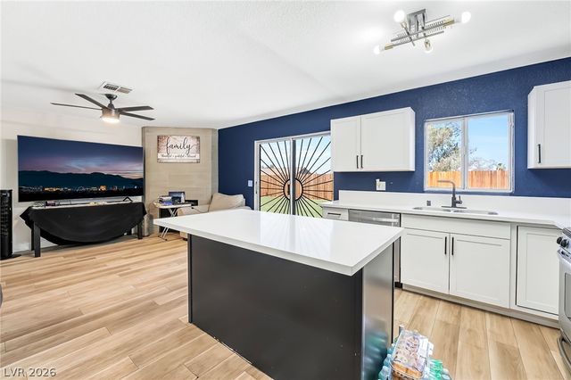 525 Zuber Avenue, Henderson, NV 89011