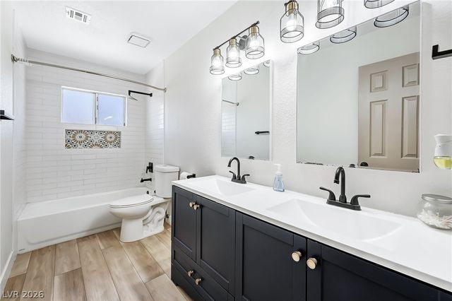 525 Zuber Avenue, Henderson, NV 89011